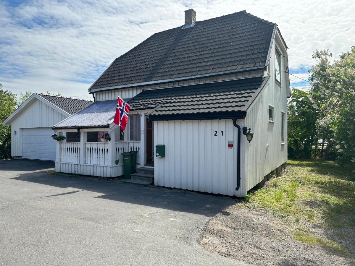Kjeller Oslo Guest House Twin & Family Room מראה חיצוני תמונה